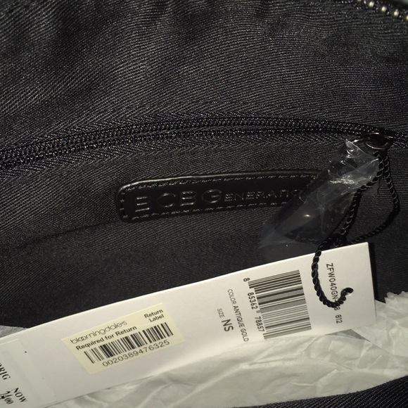 Black and gold sequin clutch BCBG 🆕 - Picture 2 of 2